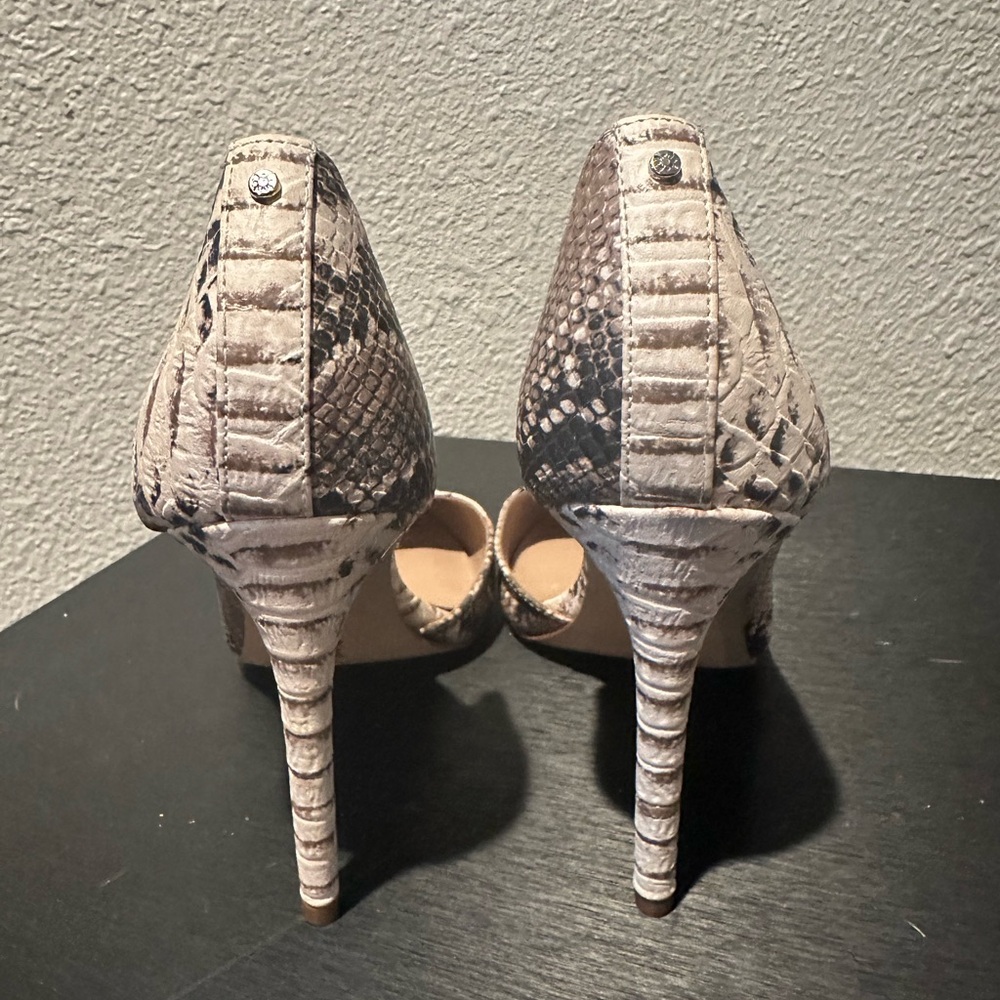 BCBGeneration Snakeskin “Lenny” Heels (Size 8B)